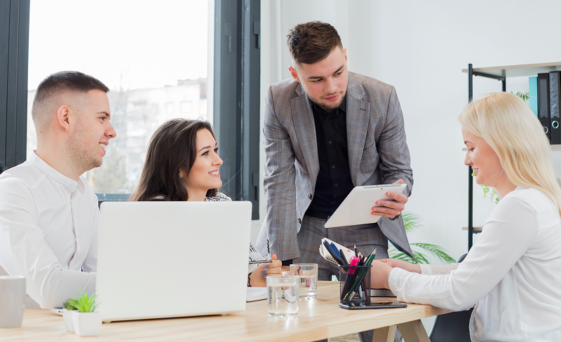 How Does the Custom Software Development Process Work? A Step-by-Step Guide for UK Businesses!